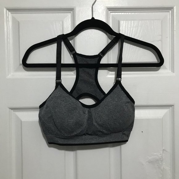Puma Sports Bra - Picture 1 of 2